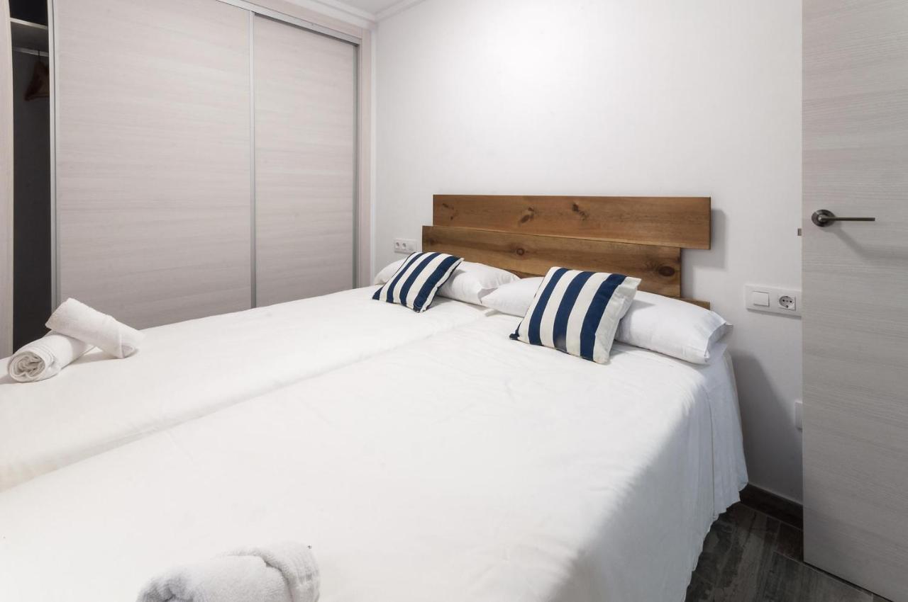 Apartamentos Al-Andalusi Denia Bagian luar foto