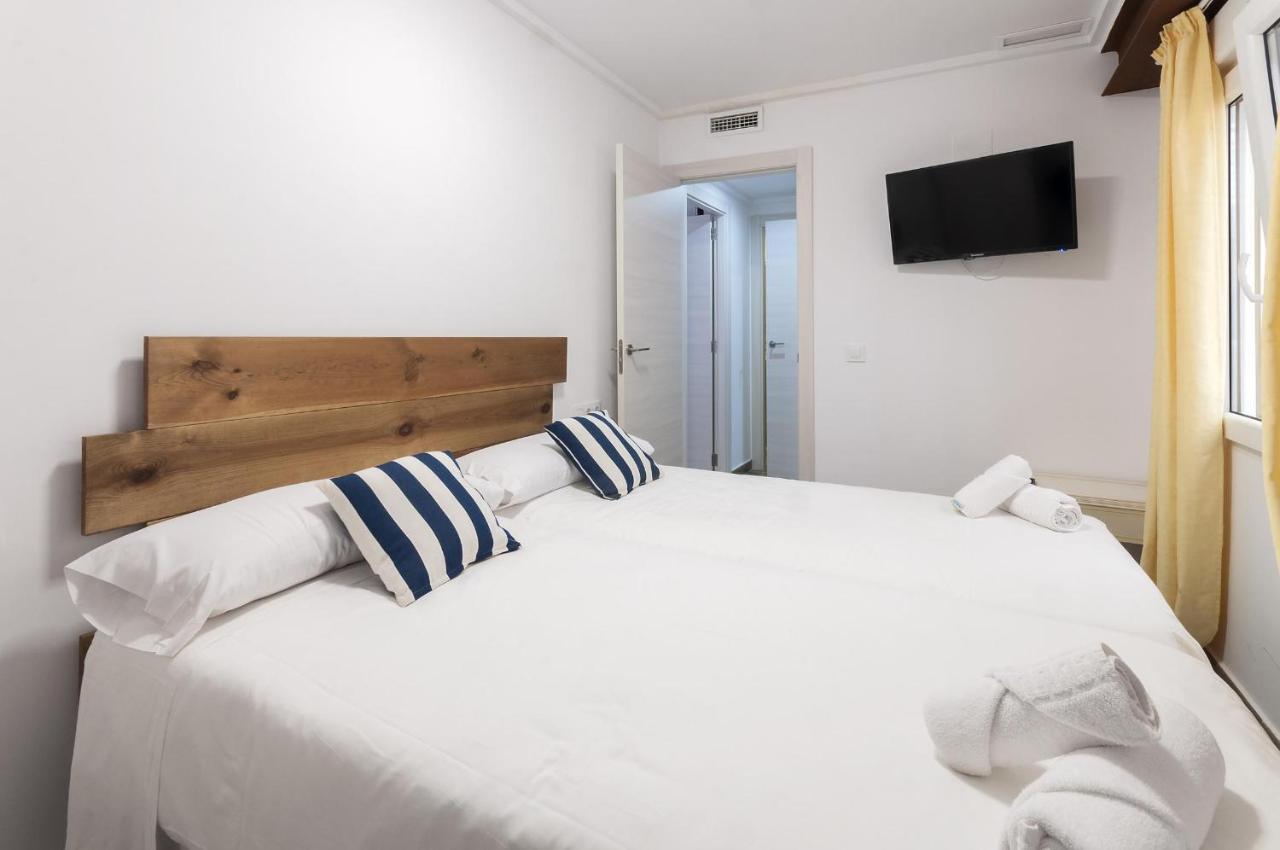 Apartamentos Al-Andalusi Denia Bagian luar foto