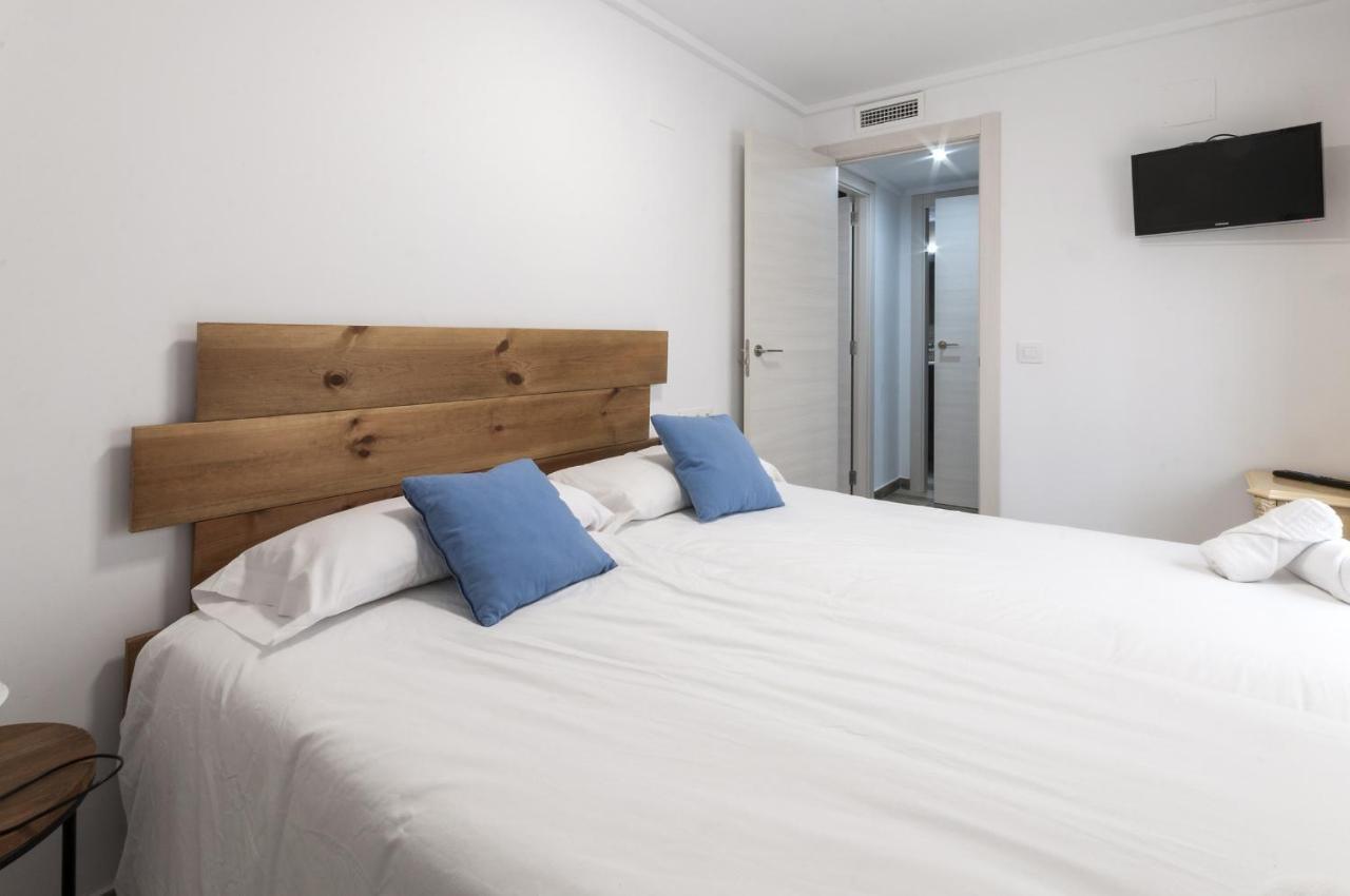 Apartamentos Al-Andalusi Denia Bagian luar foto