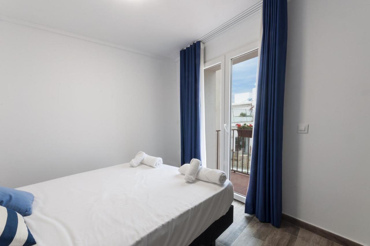 Apartamentos Al-Andalusi Denia Bagian luar foto
